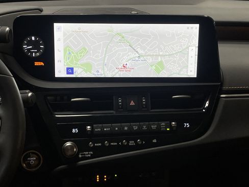 Used 2025 Lexus ES 300h w/ Premium Package image 31