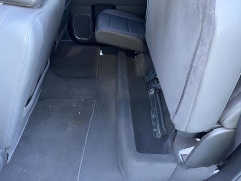 Used 2025 GMC Sierra 1500 SLT image 31