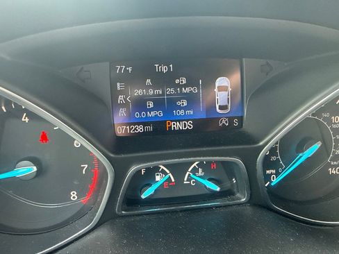 Used 2019 Ford Escape SEL AWD/4WD image 18