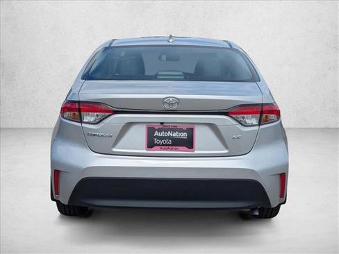 Used 2025 Toyota Corolla LE FWD image 7