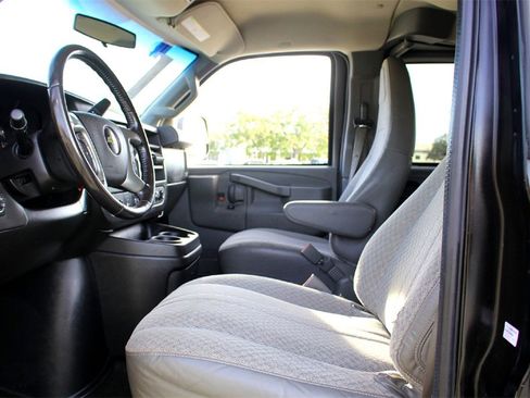 Used 2017 Chevrolet Express 2500 LT w/ LT Preferred Equipment Group image 9