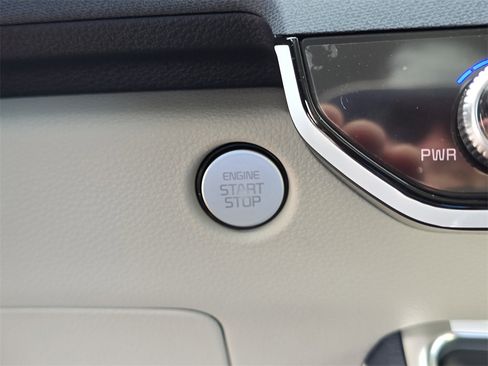 New 2026 Kia Carnival EX image 31