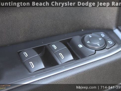 Used 2022 GMC Sierra 1500 Elevation image 11