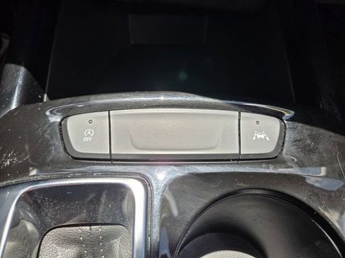 Used 2024 Chevrolet Trax LT FWD image 28