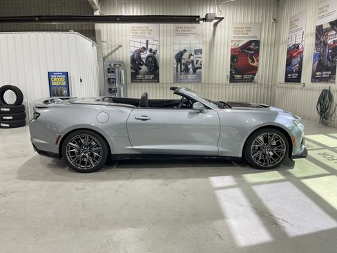 Used 2023 Chevrolet Camaro ZL1 RWD image 11