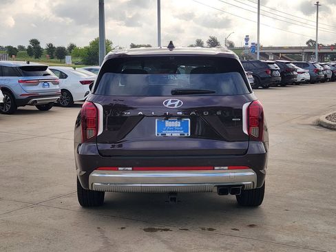Used 2023 Hyundai Palisade Calligraphy w/ Cargo Package AWD/4WD image 6