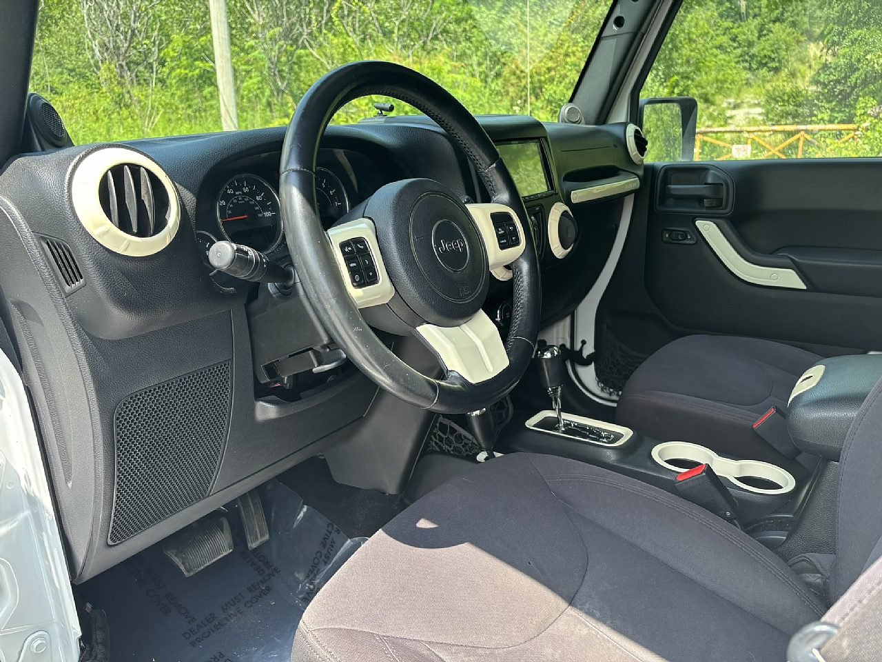 Used 2013 Jeep Wrangler Unlimited Sport AWD/4WD image 11