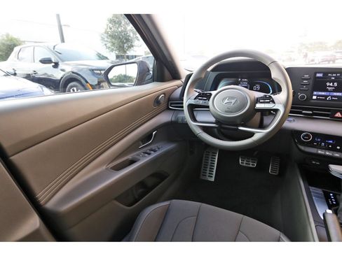 Certified 2025 Hyundai Elantra Sport w/ Cargo Package FWD image 10