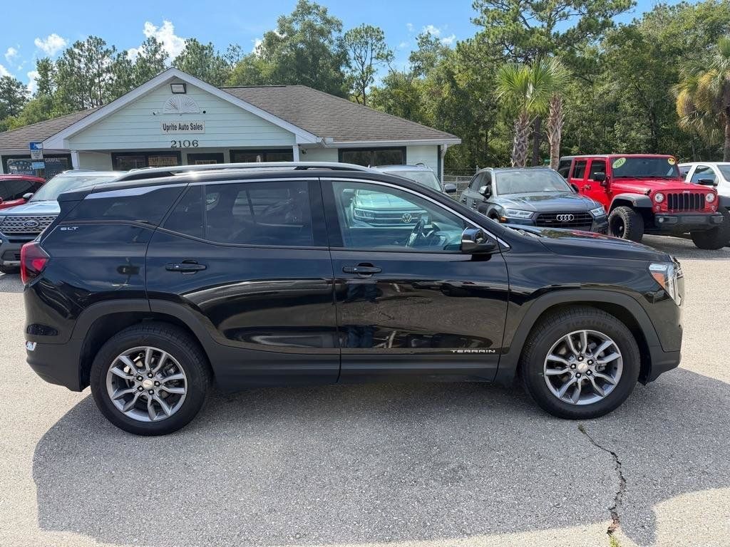 Used 2022 GMC Terrain SLT AWD/4WD image 4