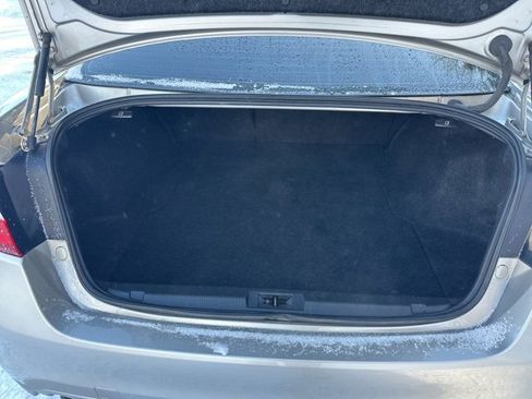 Used 2016 Subaru Legacy 2.5i Limited image 27