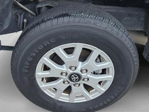 Used 2024 Toyota Tacoma SR5 AWD/4WD image 4