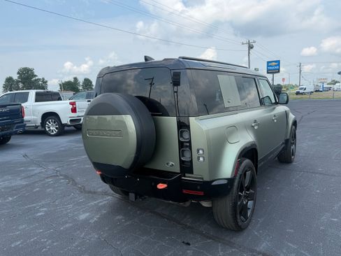 Used 2022 Land Rover Defender 110 X AWD/4WD image 7