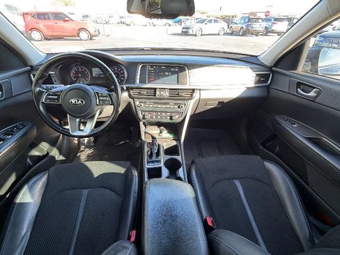 Used 2019 Kia Optima S w/ S Panoramic Sunroof Package FWD image 11