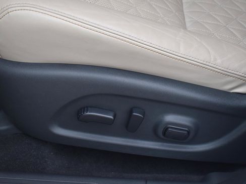 Used 2024 Nissan Murano Platinum w/ Cargo Package image 18