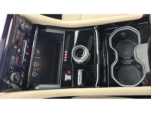 Used 2023 Jeep Grand Cherokee Limited w/ Black Appearance Package image 21