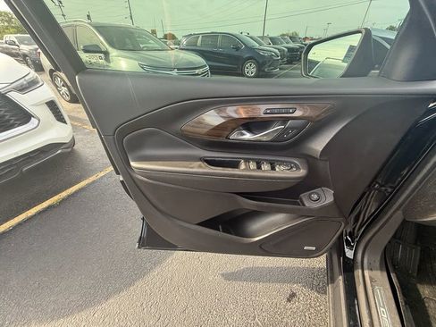 Used 2019 GMC Terrain Denali w/ Driver Alert Package II FWD image 11