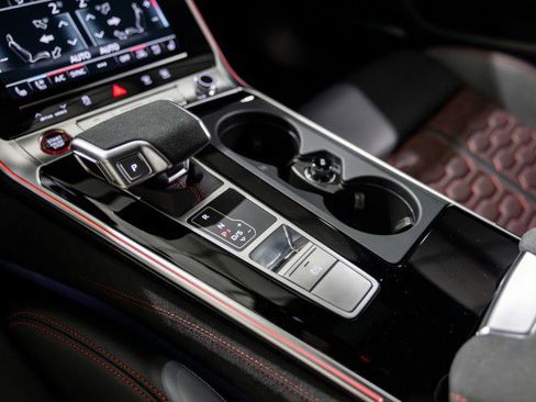 Used 2025 Audi RS 6 performance w/ Black Optic Package image 25