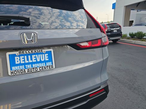 Certified 2025 Honda CR-V LX image 17