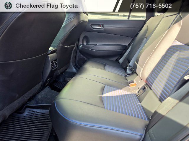 Used 2024 Toyota Corolla Cross AWD Hybrid w/ Convenience Package image 28