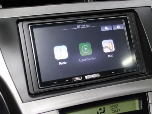 Used 2013 Toyota Prius Three image 17