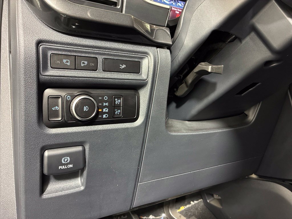 Used 2023 Ford F150 XLT w/ Equipment Group 302A High RWD image 18