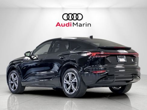 New 2027 Audi Q6 e-tron Premium Plus image 3