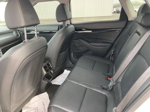 Used 2024 Kia Seltos EX image 26