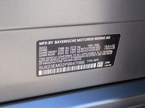 Used 2023 BMW X7 xDrive40i w/ M Sport Package AWD/4WD image 28