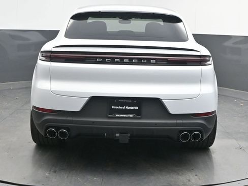 New 2026 Porsche Cayenne Coupe image 8