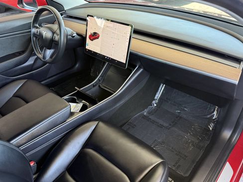 Used 2019 Tesla Model 3 Mid Range RWD image 16