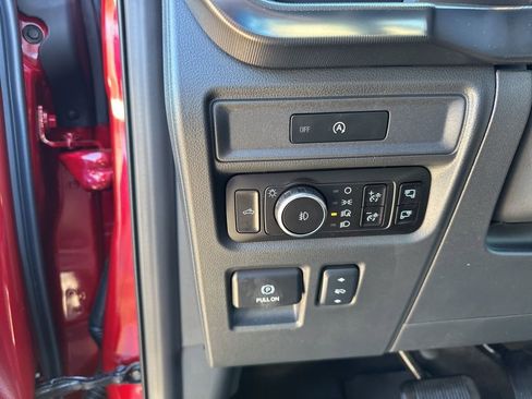 New 2025 Ford F150 Platinum w/ FX4 Off-Road Package image 17