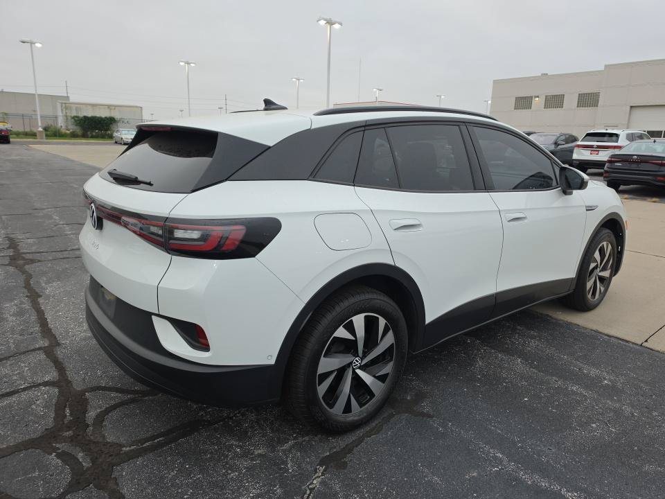 Used 2023 Volkswagen ID.4 Pro AWD/4WD image 6