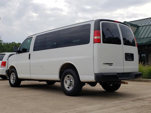 Used 2016 Chevrolet Express 2500 LS RWD image 3