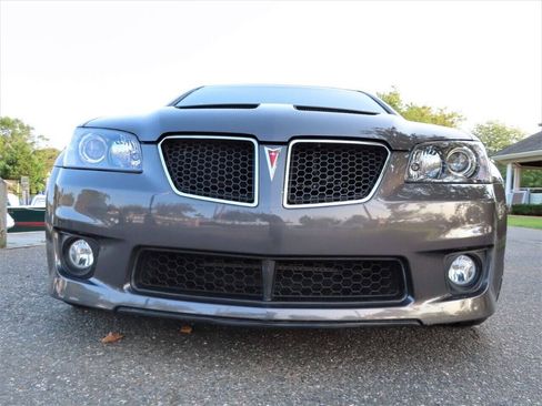 Used 2009 Pontiac G8 GXP RWD image 8