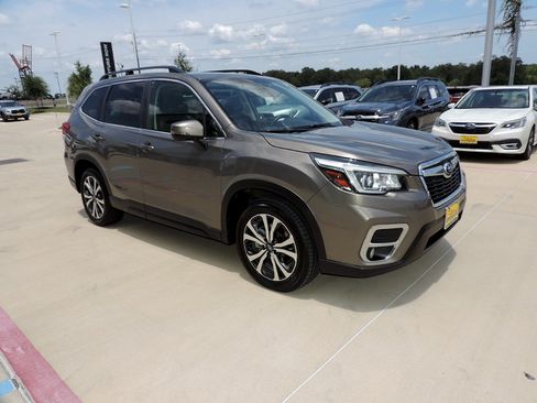 Used 2020 Subaru Forester Limited w/ Popular Package #3 AWD/4WD image 3