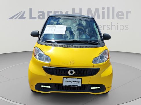 Used 2013 smart fortwo passion RWD image 8