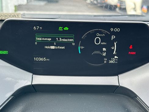 Used 2026 Toyota Prius Plug-In Hybrid image 25