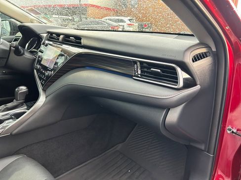 Used 2020 Toyota Camry XLE w/ Driver Assist Package image 26