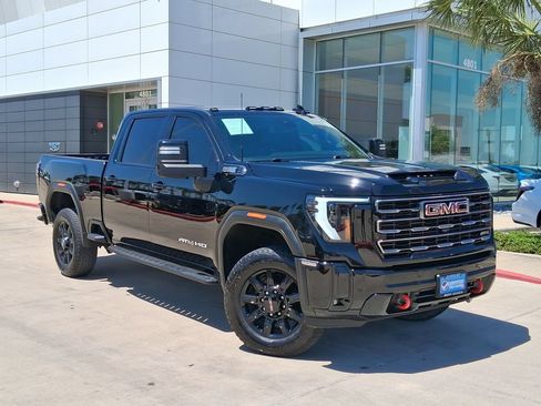 Used 2025 GMC Sierra 2500 AT4 w/ AT4 Preferred Package AWD/4WD image 1