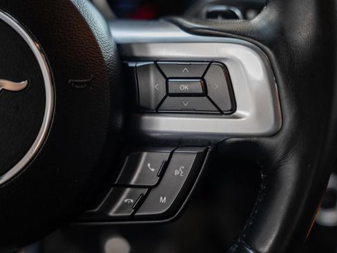 Used 2018 Ford Mustang Coupe RWD image 28