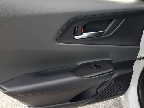 Certified 2025 Toyota Prius Limited image 11