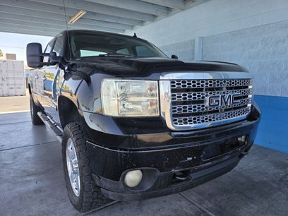 Used 2011 GMC Sierra 2500 Denali w/ Suspension Package, Off-Road