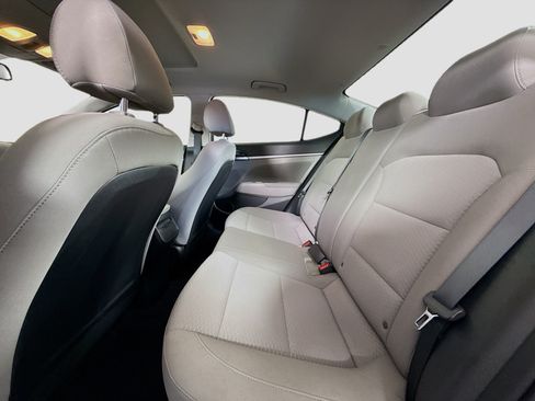 Used 2020 Hyundai Elantra Value Edition FWD image 25