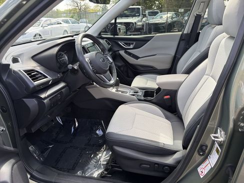 Used 2019 Subaru Forester Premium w/ Popular Package #1 AWD/4WD image 11