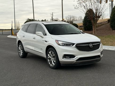 Used 2019 Buick Enclave Avenir w/ Avenir Technology Package image 7