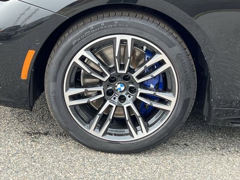 New 2026 BMW 540i xDrive w/ Executive Package image 9
