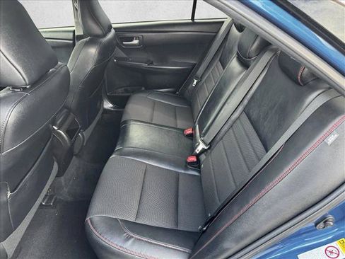 Used 2017 Toyota Camry SE FWD image 17