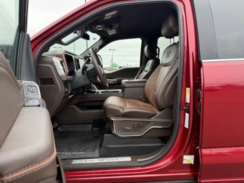 Used 2025 Ford F350 King Ranch w/ Chrome Package image 17