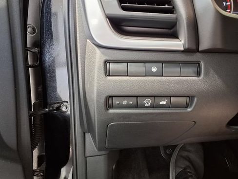 Used 2023 Nissan Rogue SV w/ SV Premium B Package FWD image 14