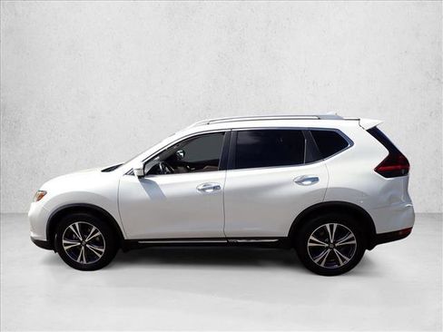 Used 2018 Nissan Rogue SL FWD image 2